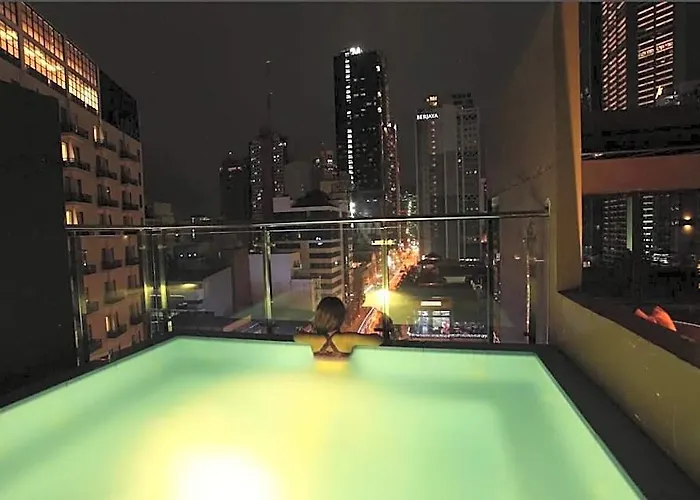 Maxx Makati By Maxihome Land Hotel